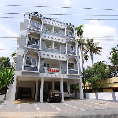 Yelza Hotel And Residence Alwaye Dış mekan fotoğraf