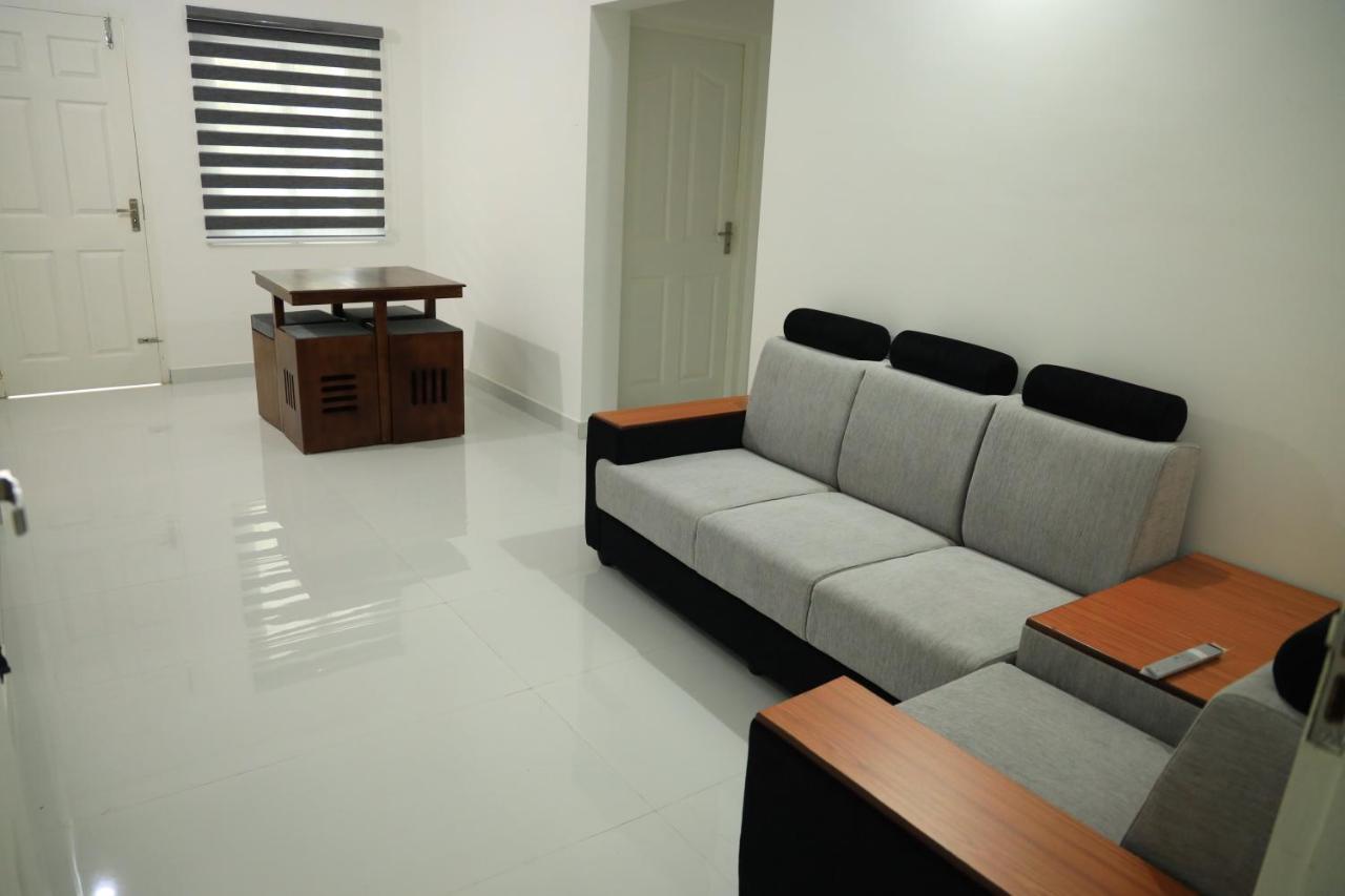 Yelza Hotel And Residence Alwaye Dış mekan fotoğraf