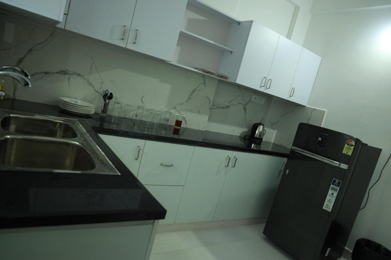 Yelza Hotel And Residence Alwaye Dış mekan fotoğraf