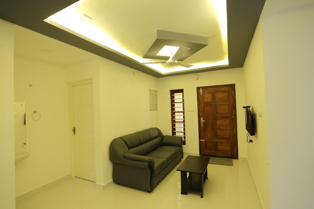 Yelza Hotel And Residence Alwaye Dış mekan fotoğraf