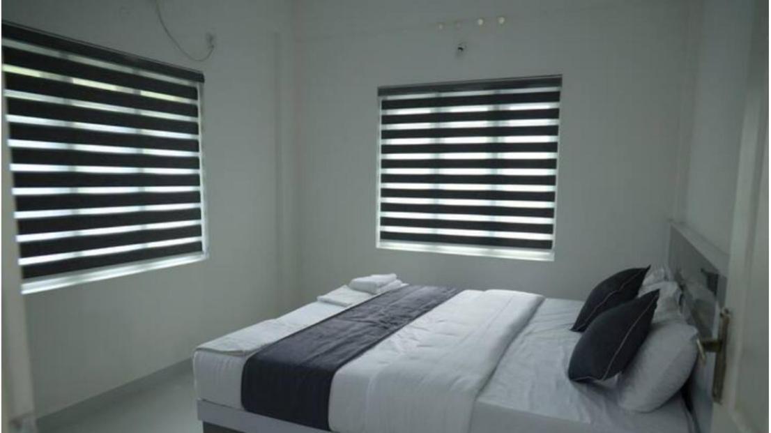 Yelza Hotel And Residence Alwaye Dış mekan fotoğraf